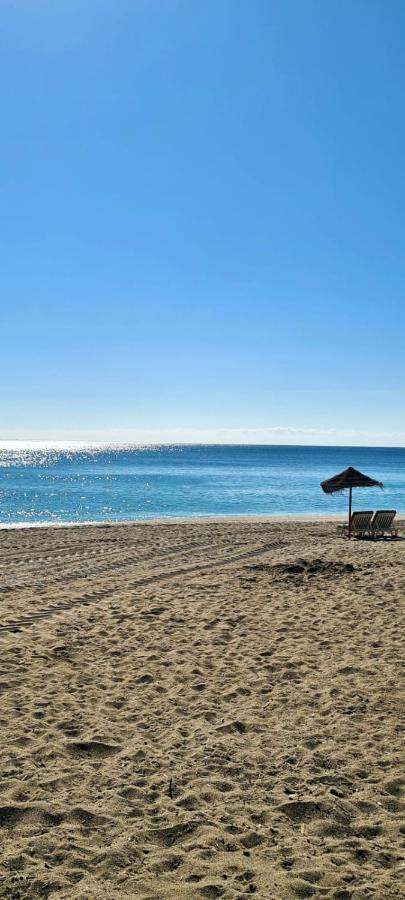 Apartamento a 2 minutos de la playa y centro Fuengirola Exterior foto